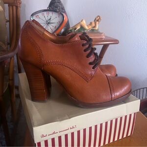 Retro Oxford Heels | Chestnut Brown | booties | 9 9.5 |  1940s Style